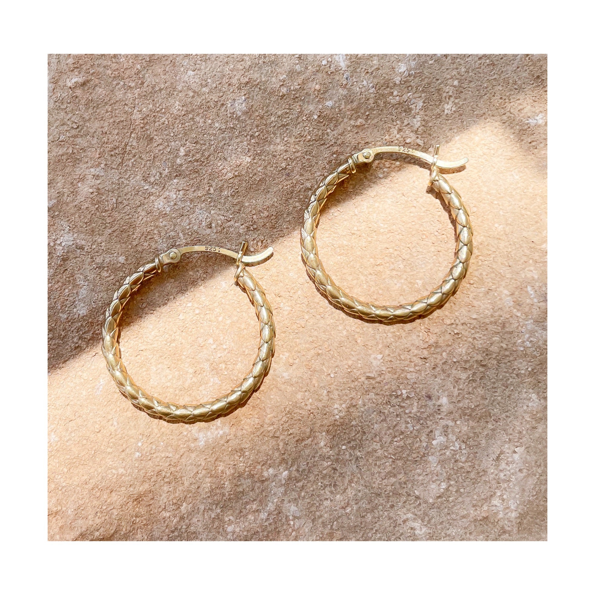 Serpentine Hoops